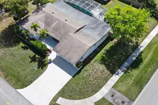 8620 SW 185th Terrace, Cutler Bay, FL 33157 - Photo 37