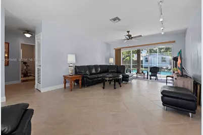 8620 SW 185th Ter, Cutler Bay, FL 33157 - Photo 7