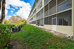 13255 SW 7th Ct, Pembroke Pines, FL 33027 - Photo 19