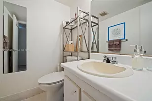 13255 SW 7th Ct, Pembroke Pines, FL 33027 - Photo 11
