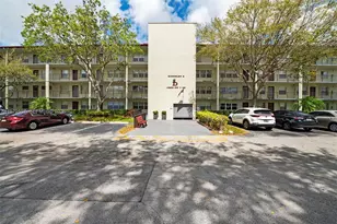 13255 SW 7th Ct, Pembroke Pines, FL 33027 - Photo 3
