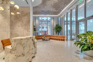 77 SE 5th St, Miami, FL 33131 - Photo 33