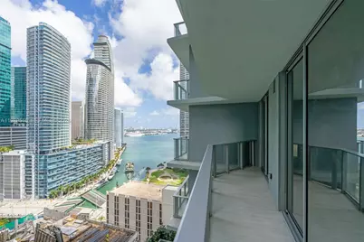77 SE 5th St #2405, Miami, FL 33131 - Photo 21