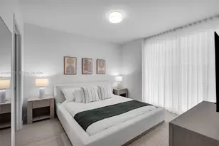 77 SE 5th St, Miami, FL 33131 - Photo 13