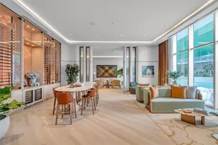 77 SE 5th St, Miami, FL 33131 - Photo 29