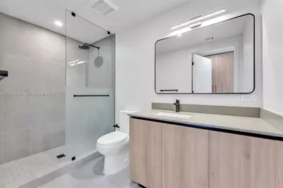 121 NE 5th St #3112, Miami, FL 33132 - Photo 13