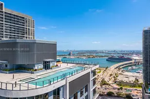 121 NE 5th St, Miami, FL 33132 - Photo 23