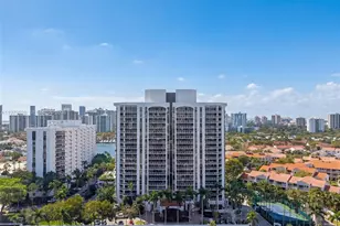 3600 Yacht Club Dr, Aventura, FL 33180 - Photo 31