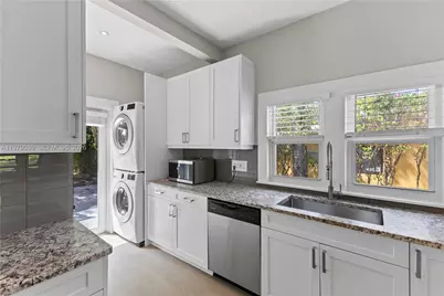 2434 SW 15th St, Miami, FL 33145 - Photo 13