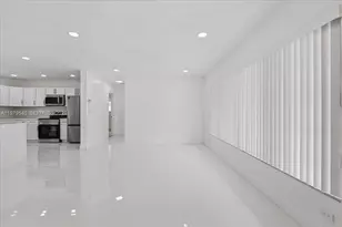 7150 SW 5th Ct, Pembroke Pines, FL 33023 - Photo 5