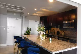 5401 Collins Ave, Miami Beach, FL 33140 - Photo 7