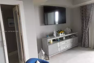 5401 Collins Ave, Miami Beach, FL 33140 - Photo 9