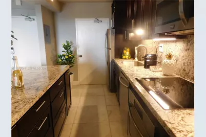 5401 Collins Ave #526, Miami Beach, FL 33140 - Photo 11