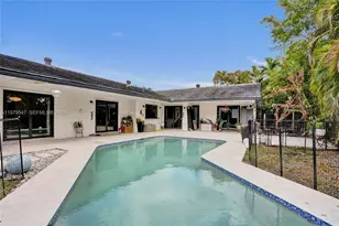 1451 NW 81st Ave, Coral Springs, FL 33071 - Photo 29