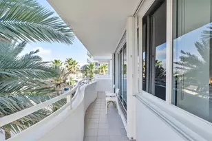 8911 Collins Ave, Surfside, FL 33154 - Photo 17