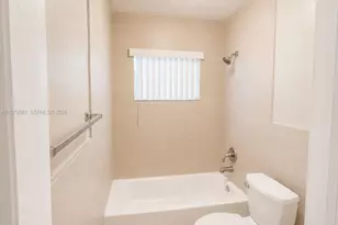 716 SW 16th Ave, Fort Lauderdale, FL 33312 - Photo 13