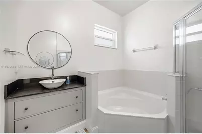 2615 SE 5th Ct, Homestead, FL 33033 - Photo 21