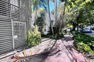 421 Meridian Ave, Miami Beach, FL 33139 - Photo 3