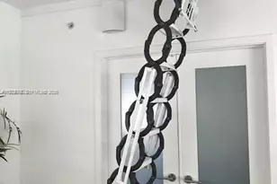 421 Meridian Ave, Miami Beach, FL 33139 - Photo 25