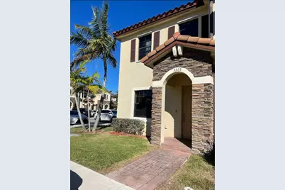 3203 SE 6th St, Homestead, FL 33033 - Photo 1