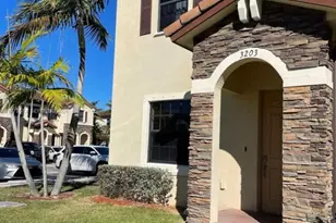 3203 SE 6th St, Homestead, FL 33033 - Photo 1