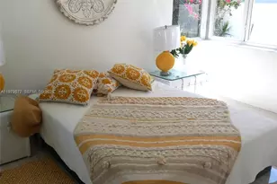 6910 Rue Notre Dame, Miami Beach, FL 33141 - Photo 11