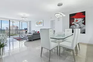 20379 W Country Club Dr, Aventura, FL 33180 - Photo 5