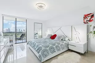 20379 W Country Club Dr, Aventura, FL 33180 - Photo 17