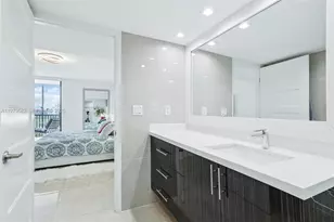 20379 W Country Club Dr, Aventura, FL 33180 - Photo 21