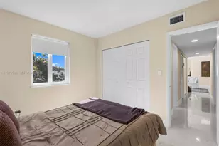10750 SW 43rd Ln, Miami, FL 33165 - Photo 15