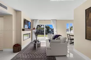 10750 SW 43rd Ln, Miami, FL 33165 - Photo 7