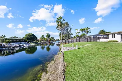 10750 SW 43rd Ln, Miami, FL 33165 - Photo 29