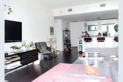 185 SW 7th St #2814, Miami, FL 33130 - Photo 3