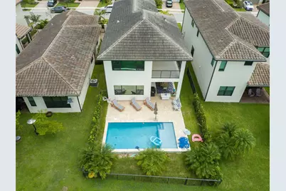 11826 SW 13th Ct, Pembroke Pines, FL 33025 - Photo 51