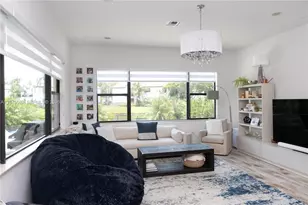 11826 SW 13th Ct, Pembroke Pines, FL 33025 - Photo 7