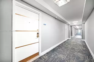 5225 Collins Ave, Miami Beach, FL 33140 - Photo 29