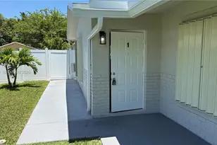 220 NW 12th St, Pompano Beach, FL 33060 - Photo 1