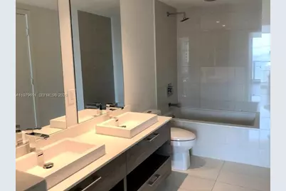 1300 S Miami Ave #2704, Miami, FL 33130 - Photo 15