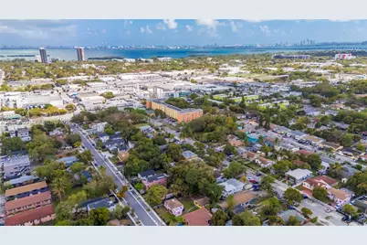 98 NE 70th St, Miami, FL 33138 - Photo 13