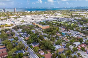 98 NE 70th St, Miami, FL 33138 - Photo 13