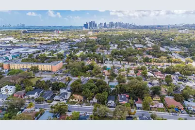 98 NE 70th St, Miami, FL 33138 - Photo 11