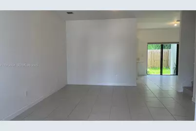 227 SW 159th Ter #227, Pembroke Pines, FL 33027 - Photo 11