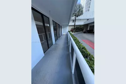 20505 E Country Club Dr #135, Aventura, FL 33180 - Photo 15