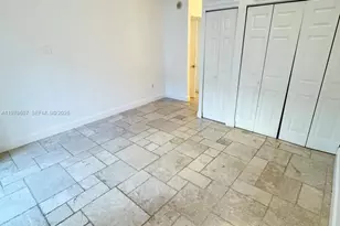 20505 E Country Club Dr, Aventura, FL 33180 - Photo 5