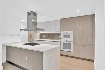 9201 E Bay Harbor Dr #310/410, Bay Harbor Islands, FL 33154 - Photo 7