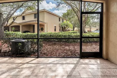 3892 Tree Top Dr, Weston, FL 33332 - Photo 35