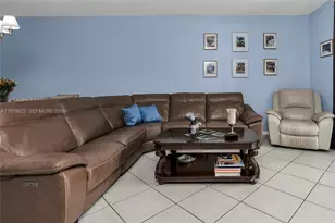 3892 Tree Top Dr, Weston, FL 33332 - Photo 9