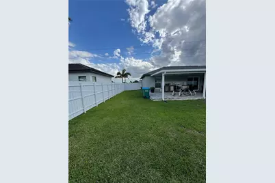 1119 Tropicana Pkwy W, Cape Coral, FL 33993 - Photo 21