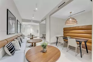 225 N Miami Ave, Miami, FL 33132 - Photo 23