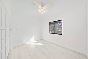 1735 NW 84th St, Miami, FL 33147 - Photo 11